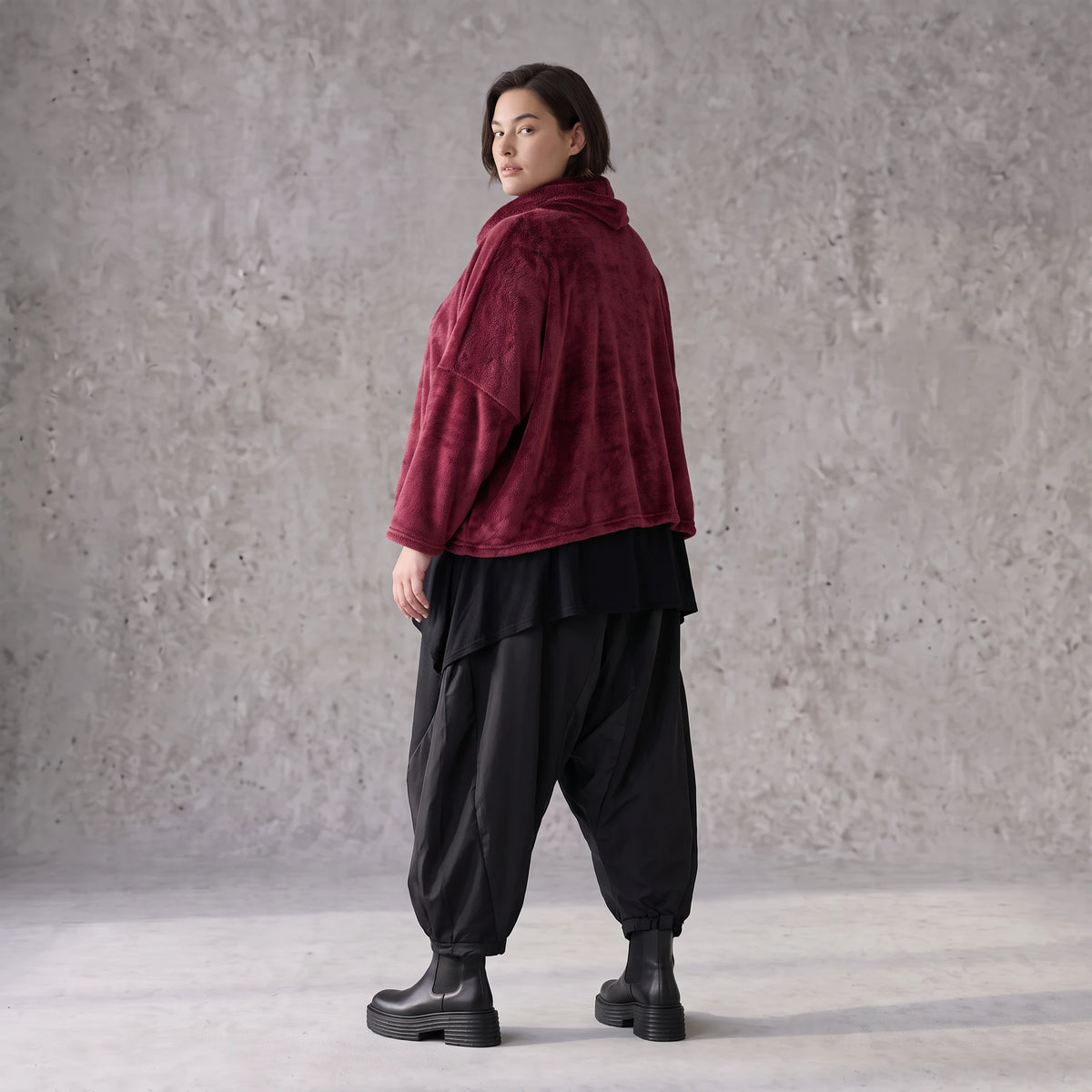 Kuscheliges Plüschshirt mit Rollkragen in kastiger Form weich warm und winterlich chic