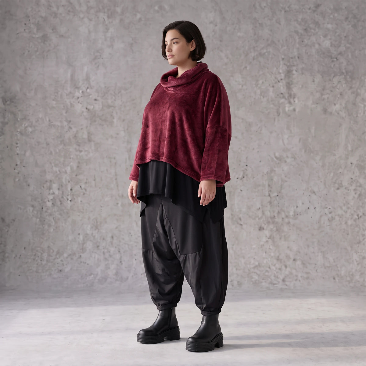 Kuscheliges Plüschshirt mit Rollkragen in kastiger Form weich warm und winterlich chic