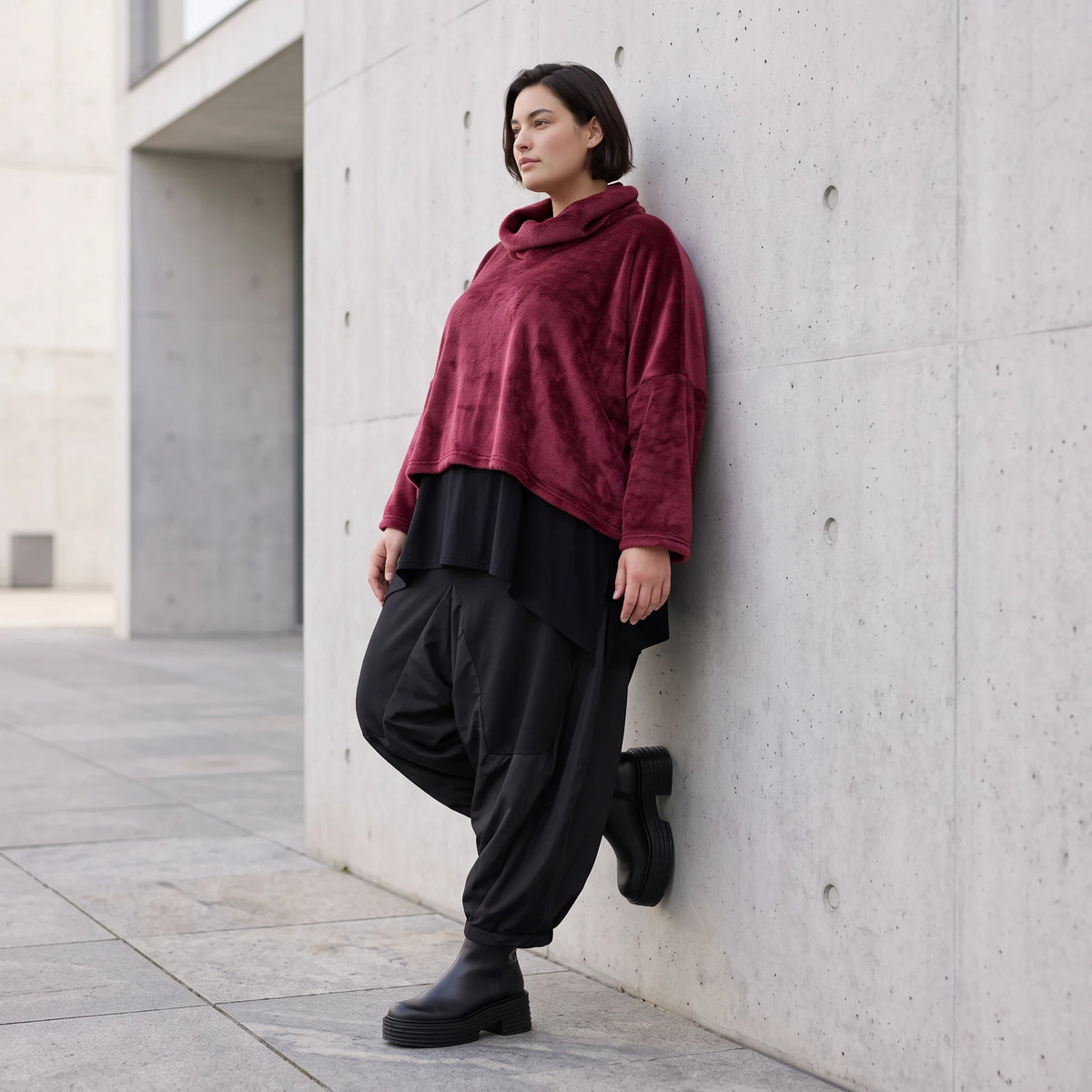 Kuscheliges Plüschshirt mit Rollkragen in kastiger Form weich warm und winterlich chic