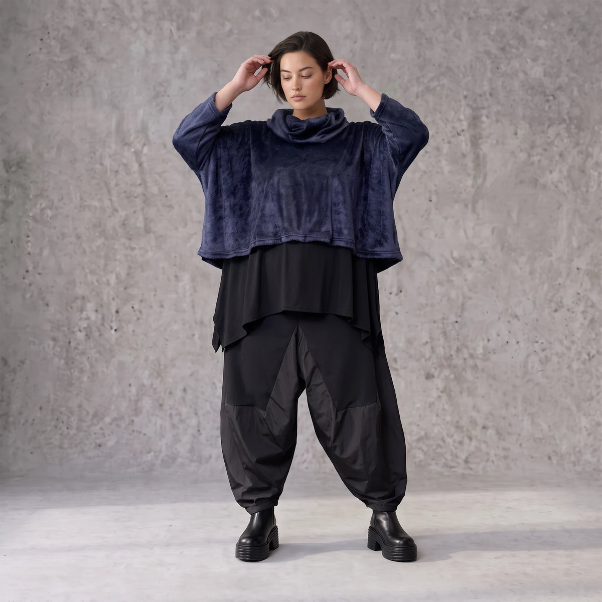 Plüschpullover mit Rollkragen in kastiger Passform flauschig warmes modernes Winterbasic