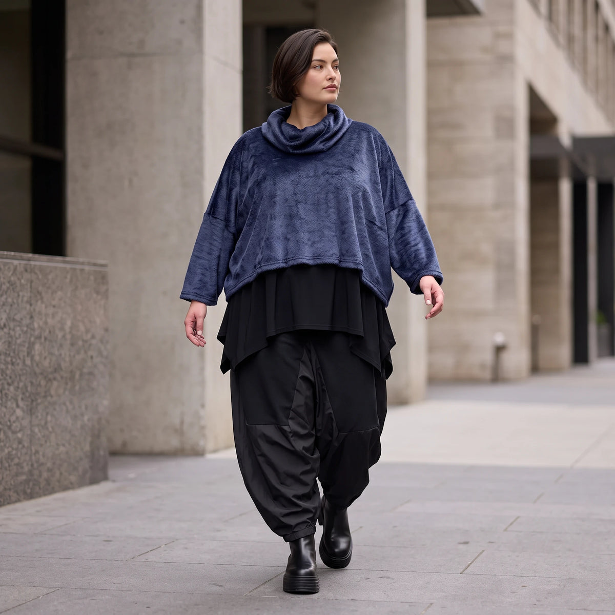 Plüschpullover mit Rollkragen in kastiger Passform flauschig warmes modernes Winterbasic