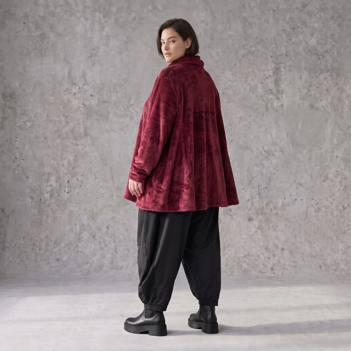 Weinrotes Plüschshirt in A-Linie mit Rollkragen und langen Ärmeln weich und warm im Winter
