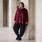 Weinrotes Plüschshirt in A-Linie mit Rollkragen und langen Ärmeln weich und warm im Winter