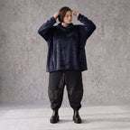 Flauschiges Plüschshirt in Marine mit Rollkragen und schmeichelnder A-Linie für Winter