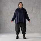Flauschiges Plüschshirt in Marine mit Rollkragen und schmeichelnder A-Linie für Winter