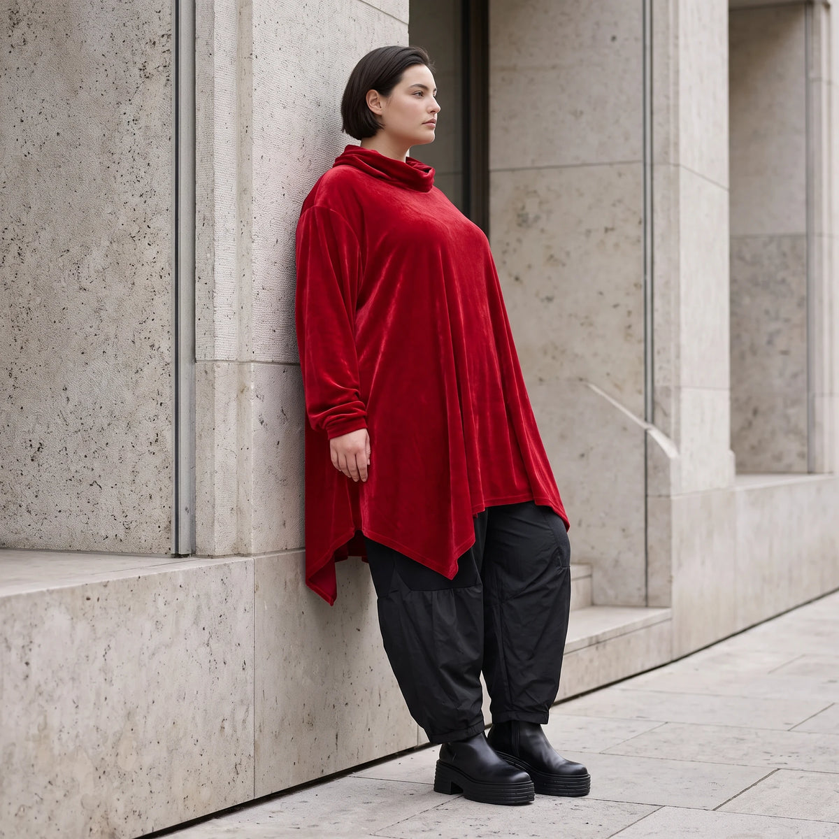 Veloursshirt in kuschelig weicher A-Linie mit Rollkragen und praktischen Seitentaschen