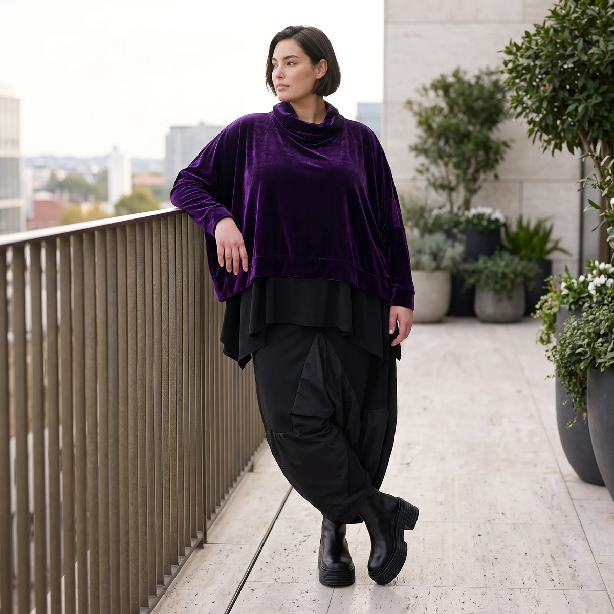 Flauschiger Velour Überwurf mit Rollkragen im kastigen Schnitt kuschelig warm für Winter