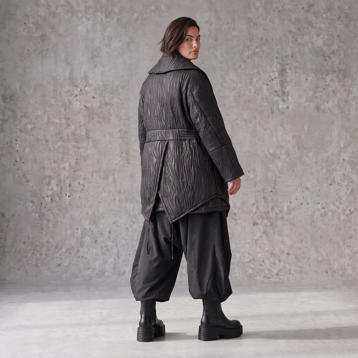 Winterjacke in Lederimitatoptik mit Tunnelzug Hemdkragen Knopfleiste und warmer Haptik