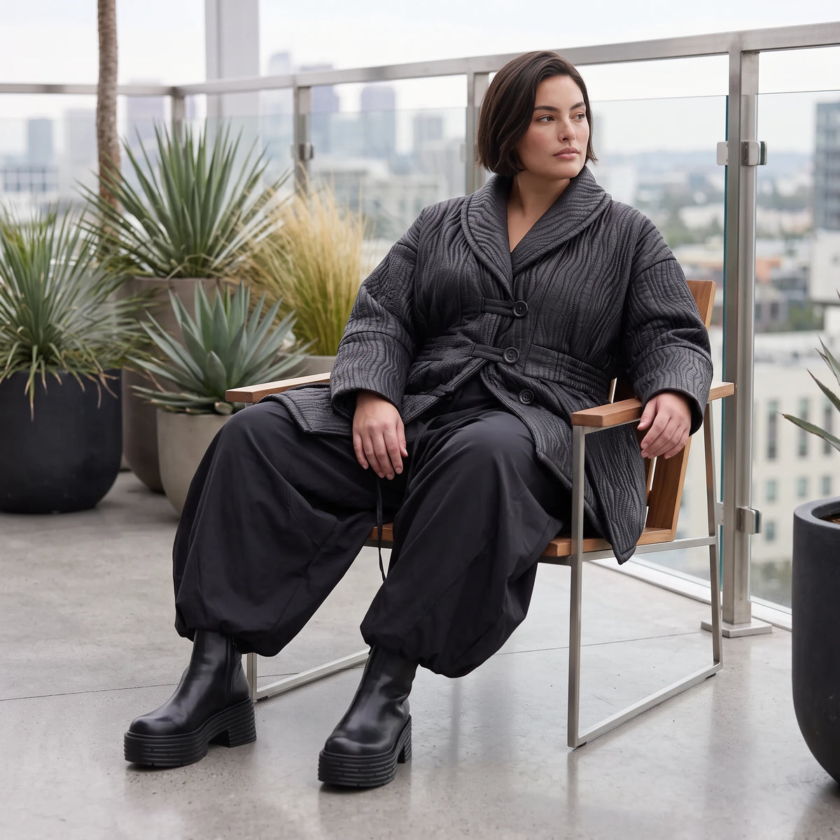 Winterjacke in Lederimitatoptik mit Tunnelzug Hemdkragen Knopfleiste und warmer Haptik