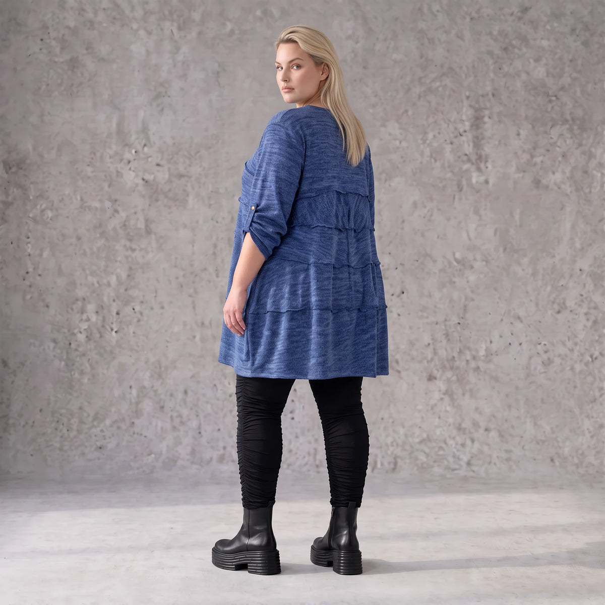 Feiner Strickpullover in A-Linie mit Stretchanteil weich wärmend Made in Italien