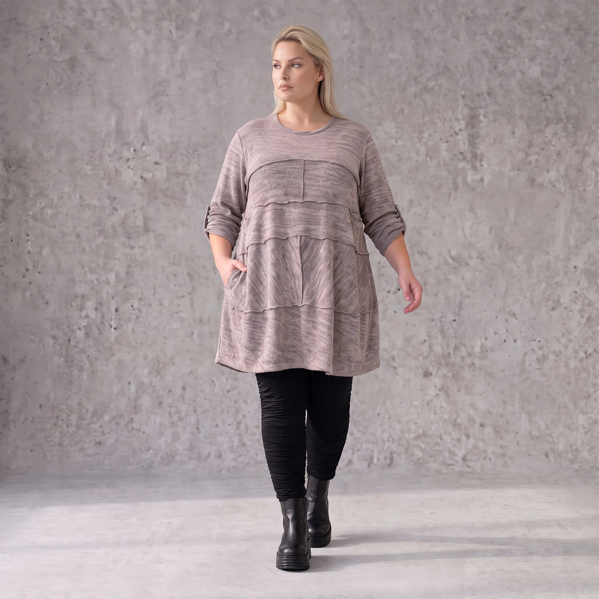 Kuschelig warmer Strickpullover in A-Linie mit Rundhalsausschnitt und Stretchkomfort