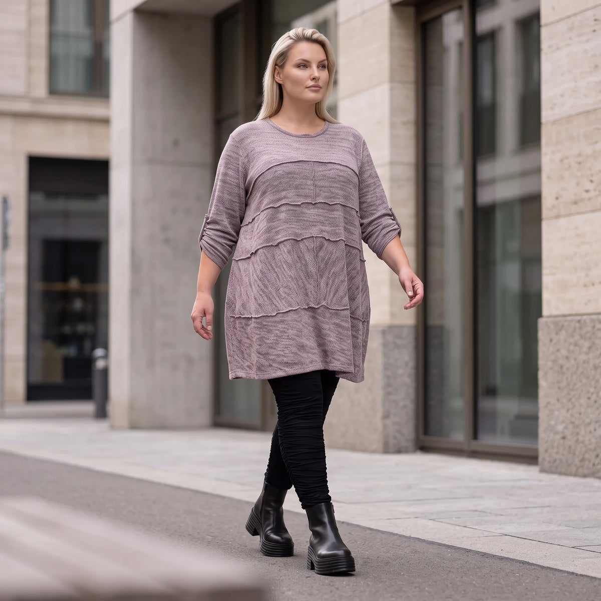 Kuschelig warmer Strickpullover in A-Linie mit Rundhalsausschnitt und Stretchkomfort