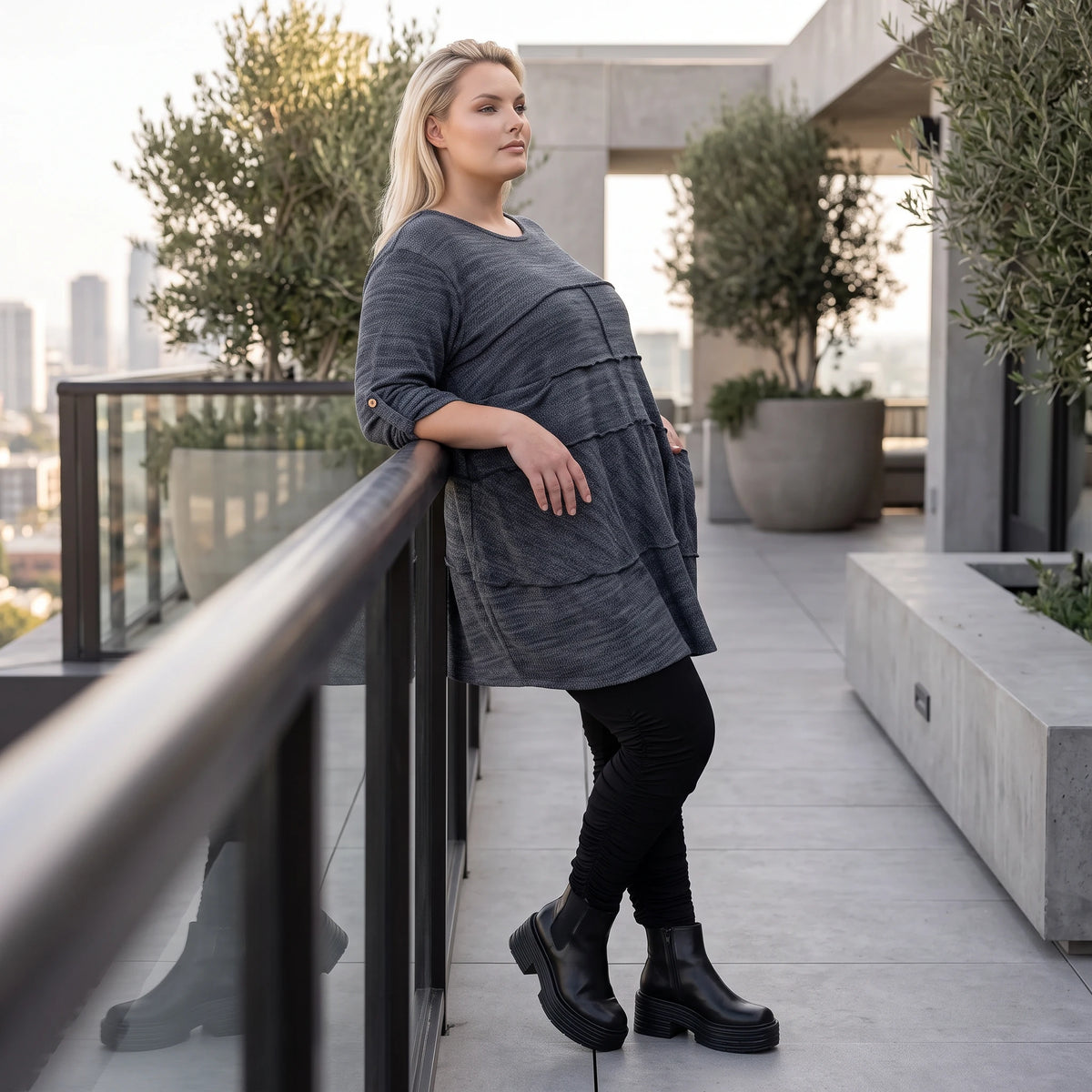 Kuschelig weiches Strickshirt in A-Linie mit Faltennahtmuster und Elasthan winterwarm