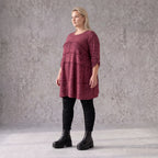 Bordeaux Strickshirt in A-Linie mit Stretch und Faltennaht Musterung weich winterlich