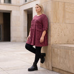 Bordeaux Strickshirt in A-Linie mit Stretch und Faltennaht Musterung weich winterlich