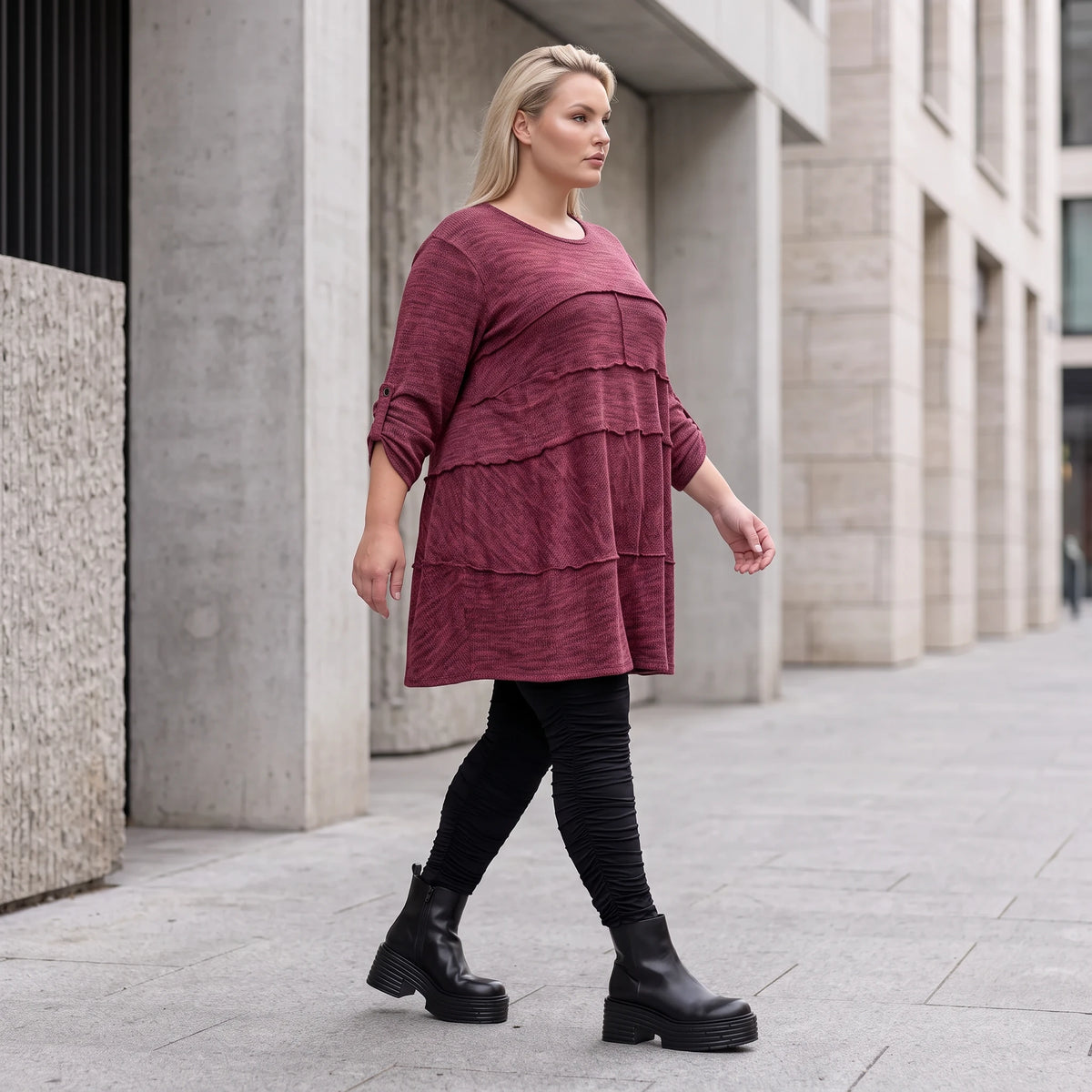 Bordeaux Strickshirt in A-Linie mit Stretch und Faltennaht Musterung weich winterlich