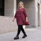 Bordeaux Strickshirt in A-Linie mit Stretch und Faltennaht Musterung weich winterlich