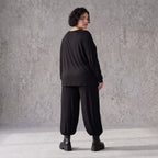 Langarmshirt aus Viskosejersey in Schwarz/Rosa mit geradem Schnitt und Stretchkomfort