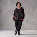 Langarmshirt aus Viskosejersey in Schwarz/Rosa mit geradem Schnitt und Stretchkomfort