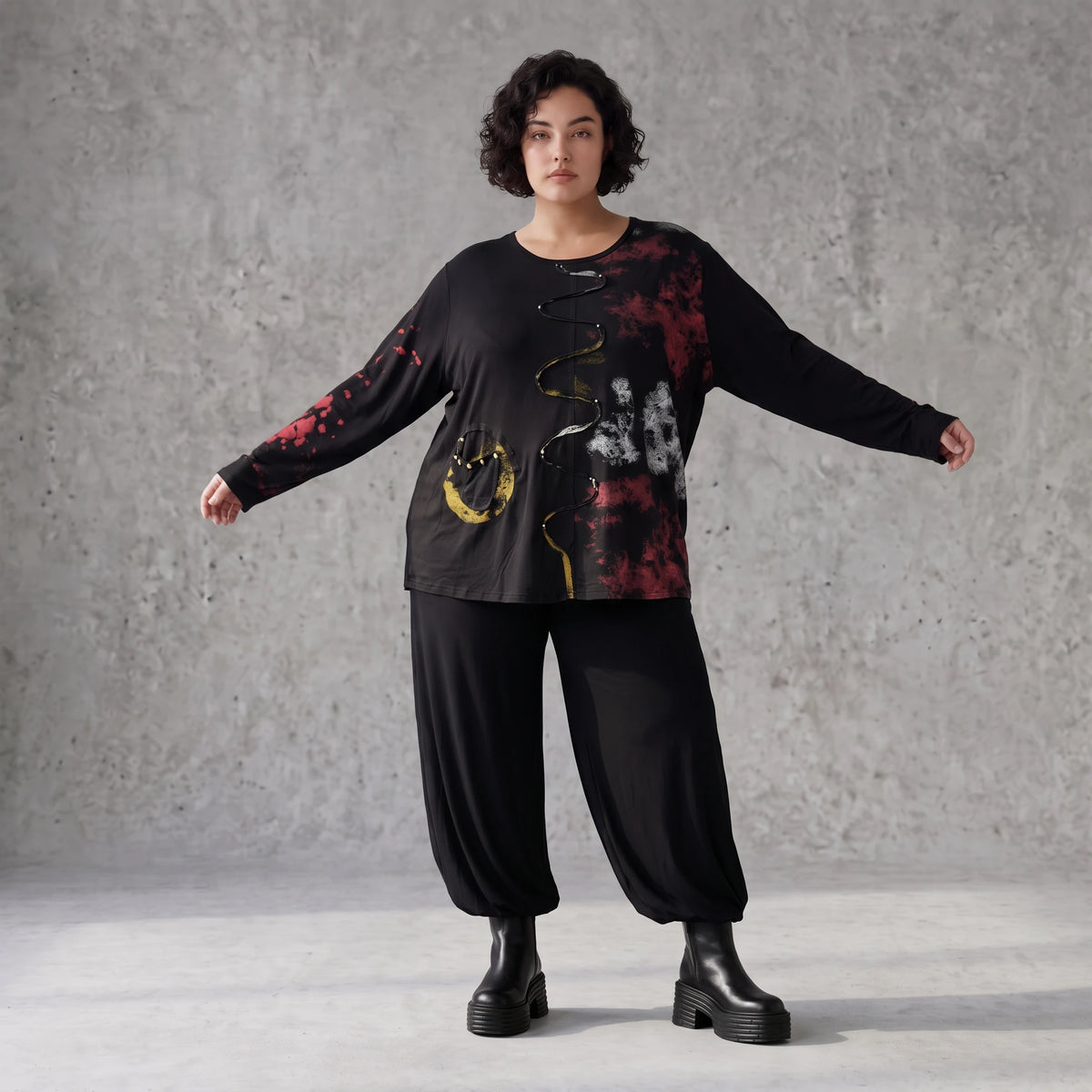Langarmshirt aus Viskosejersey in Schwarz/Rosa mit geradem Schnitt und Stretchkomfort
