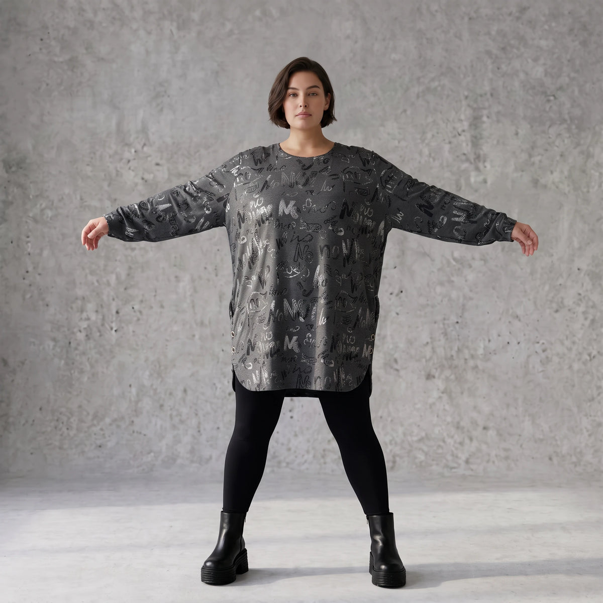 Milano Strickkleid in Grau/Schwarz mit Rundhalsausschnitt aus feiner Stretchqualität