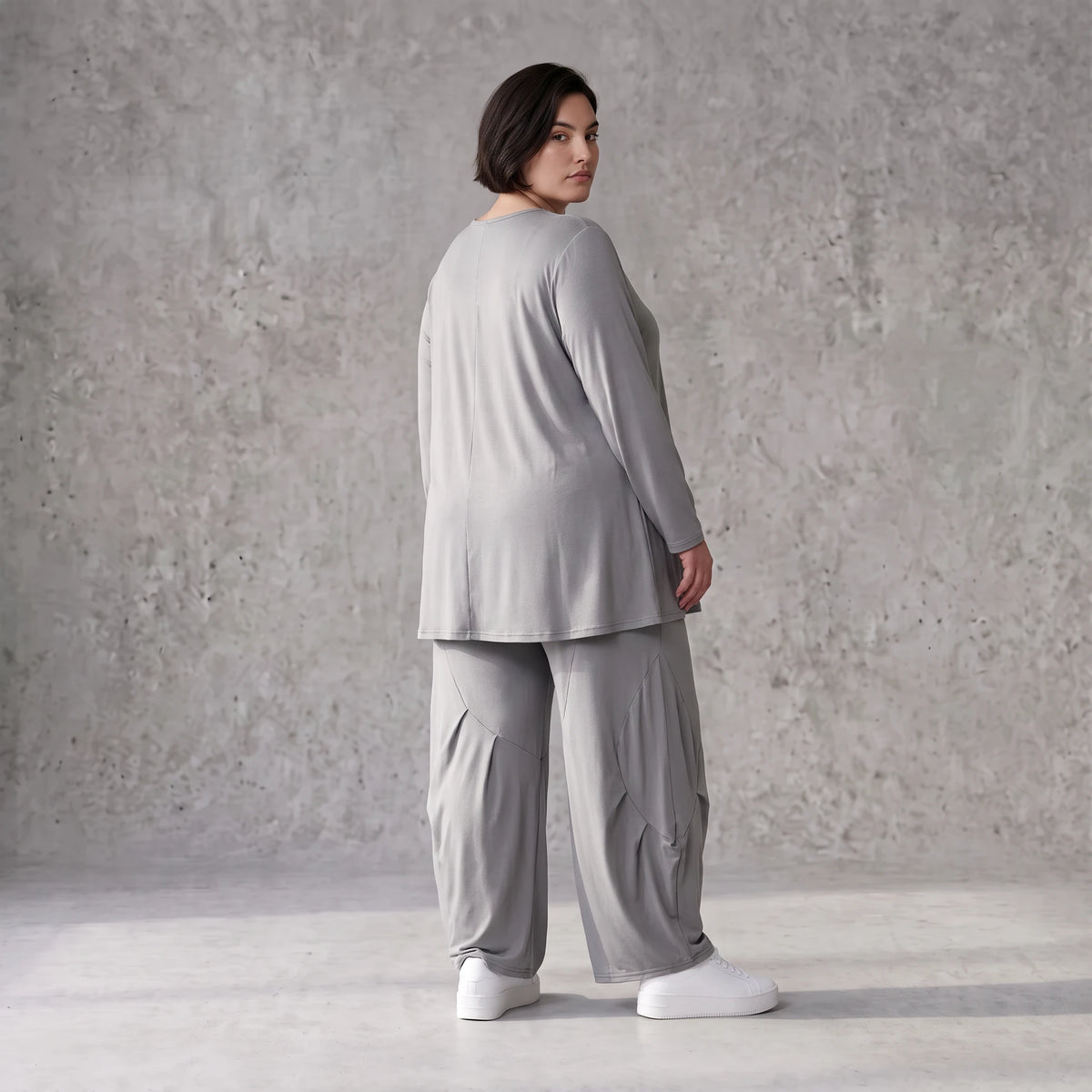 Langarmshirt in Glockenform aus Slinky mit Stretch und Rundhalsausschnitt fließend