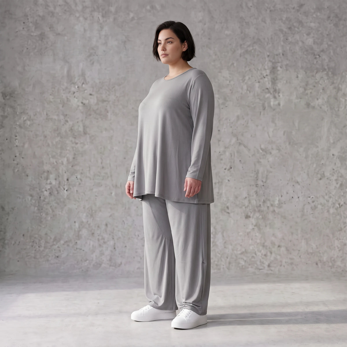 Langarmshirt in Glockenform aus Slinky mit Stretch und Rundhalsausschnitt fließend