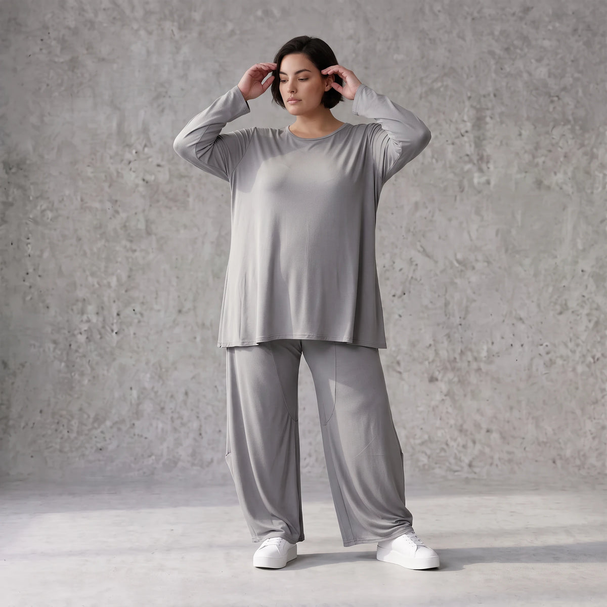 Langarmshirt in Glockenform aus Slinky mit Stretch und Rundhalsausschnitt fließend