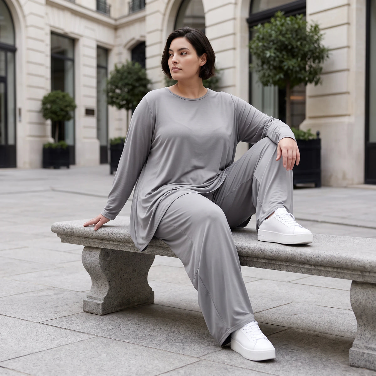 Langarmshirt in Glockenform aus Slinky mit Stretch und Rundhalsausschnitt fließend