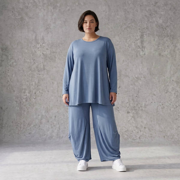 Langarmshirt in Glockenform aus weichem Stretchstoff mit Rundhalsausschnitt Basic