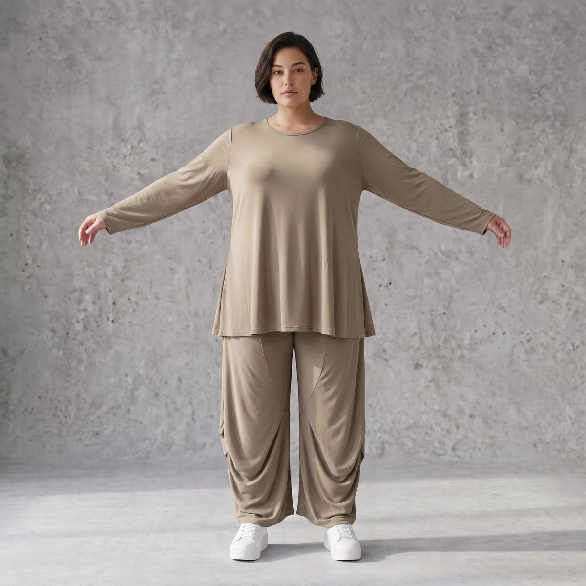 Camel Langarmshirt aus weichem Slinkystoff mit Stretch in Glockenform und Rundhals