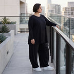 Schwarzes Langarmshirt aus Slinky in Glockenform mit Rundhalsausschnitt elastisch Basic