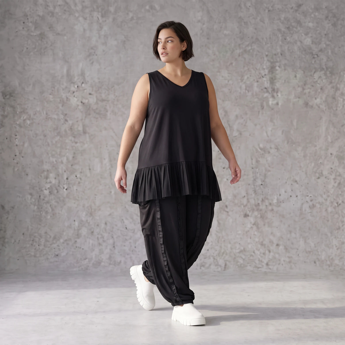 Schwarze Slinkyhose mit Stretchkomfort geradem Schnitt und bequemem Bund ohne Verschluss