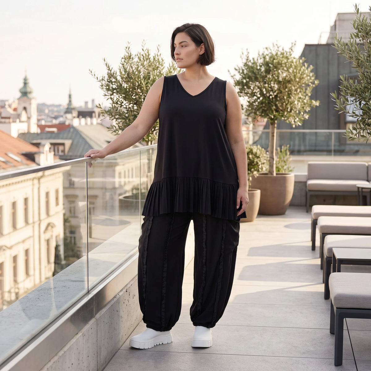 Schwarze Slinkyhose mit Stretchkomfort geradem Schnitt und bequemem Bund ohne Verschluss
