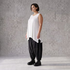 Ärmelloses Basic Top aus Slinkystoff mit Stretch in A-Linie mit Rundhals und Schlitzen