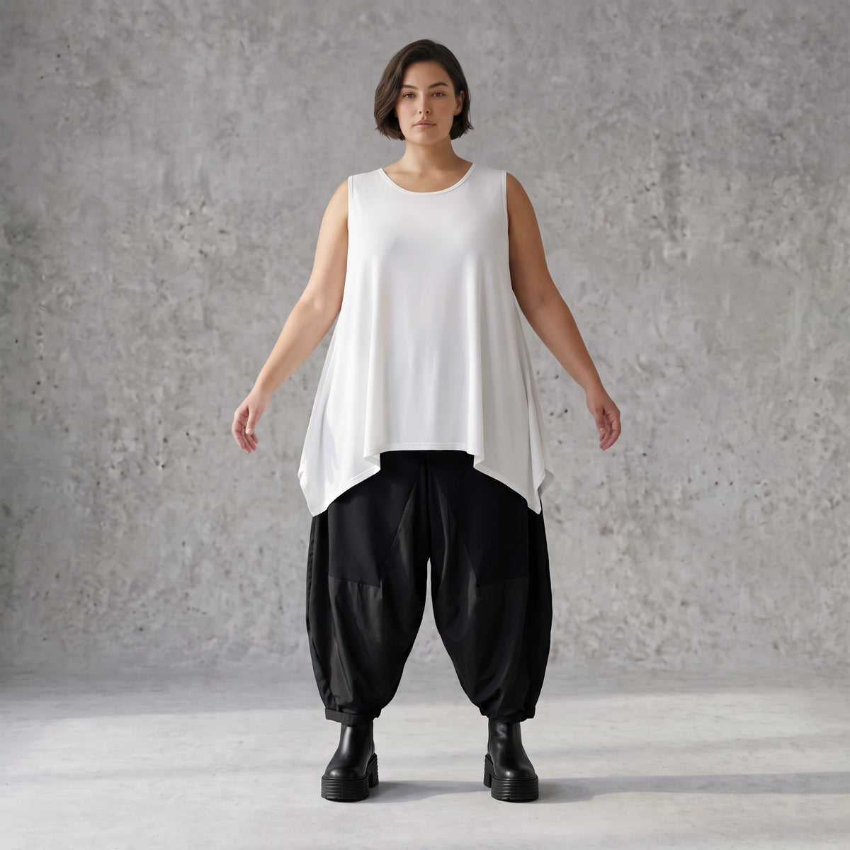 Ärmelloses Basic Top aus Slinkystoff mit Stretch in A-Linie mit Rundhals und Schlitzen