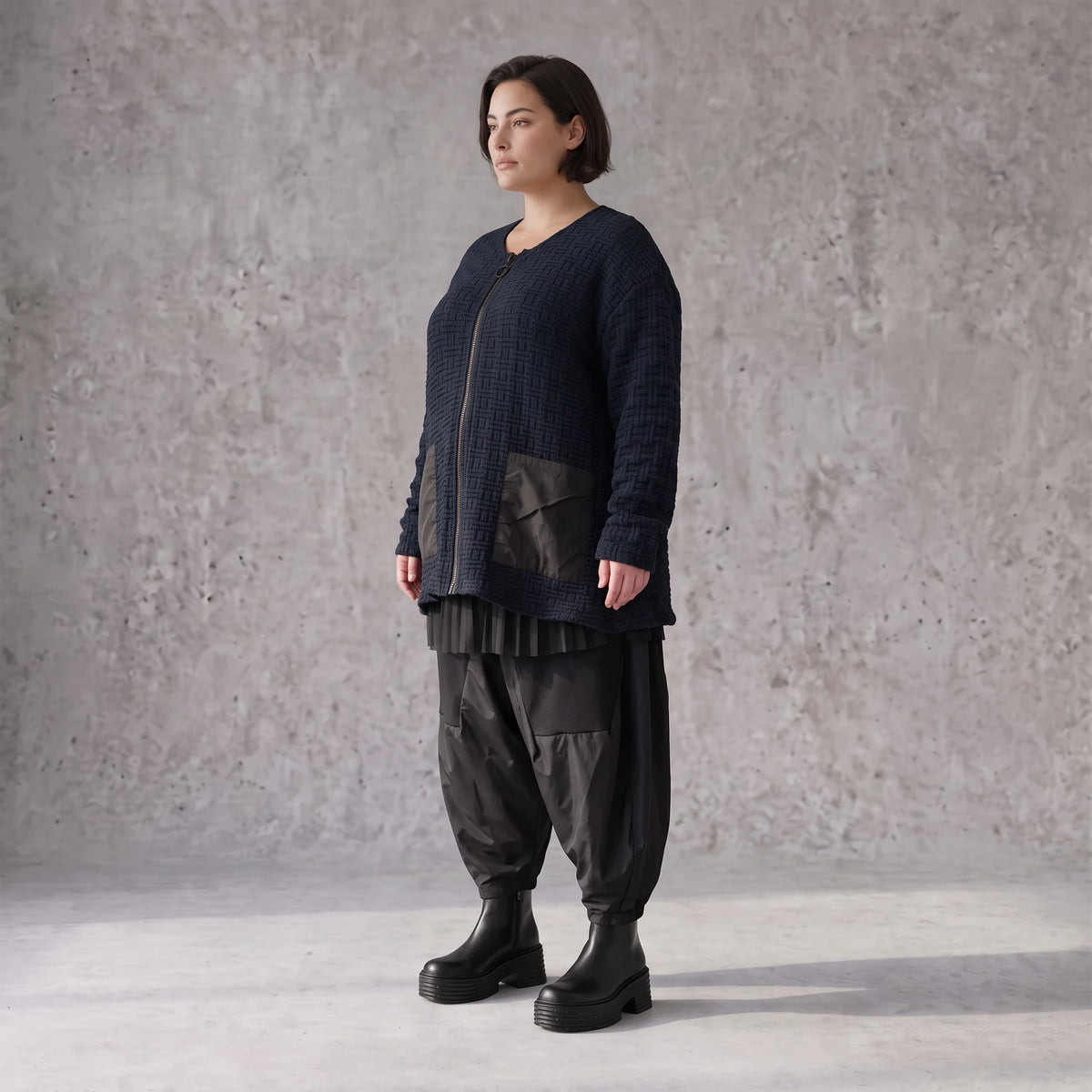 Marine Strickjacke in Glockenform mit Reißverschluss Taschen und softem Stretchmix