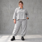 Graue Jeansjacke in weicher Stretchqualität mit Vokuhilaschnitt und bequemem Sitz