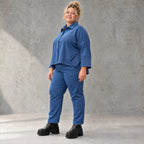 Karottenhose aus jeansblauem Stretchdenim mit Dehnbund in weicher Baumwollqualität
