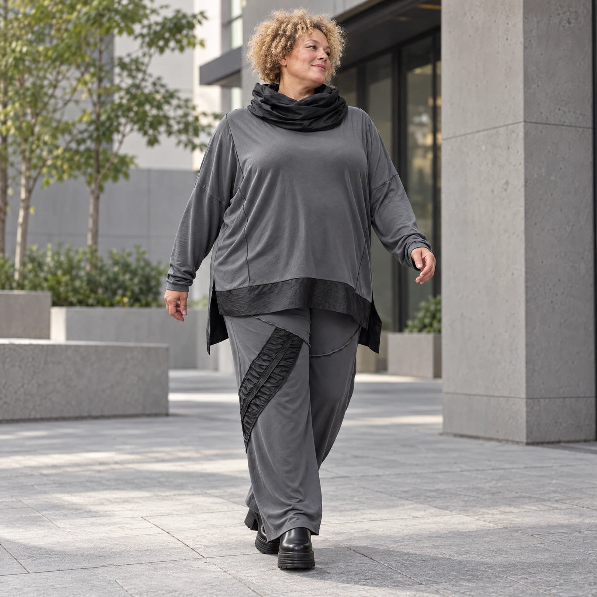 Jerseyhose mit elastischem Bund aus weichem Stretchstoff im geraden Komfortschnitt