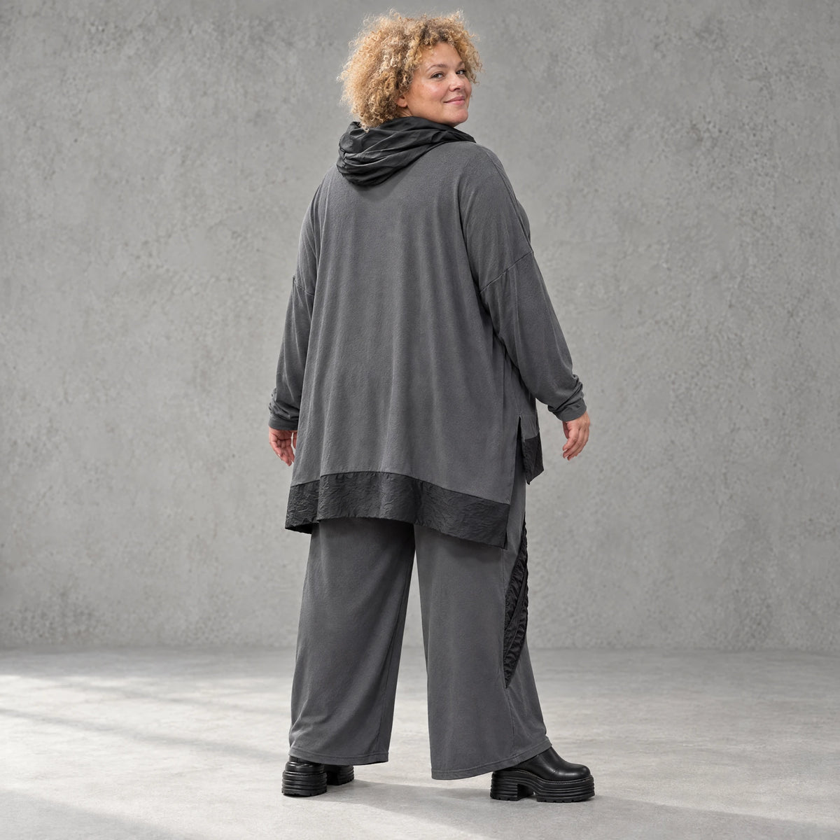 Jerseyhose mit elastischem Bund aus weichem Stretchstoff im geraden Komfortschnitt