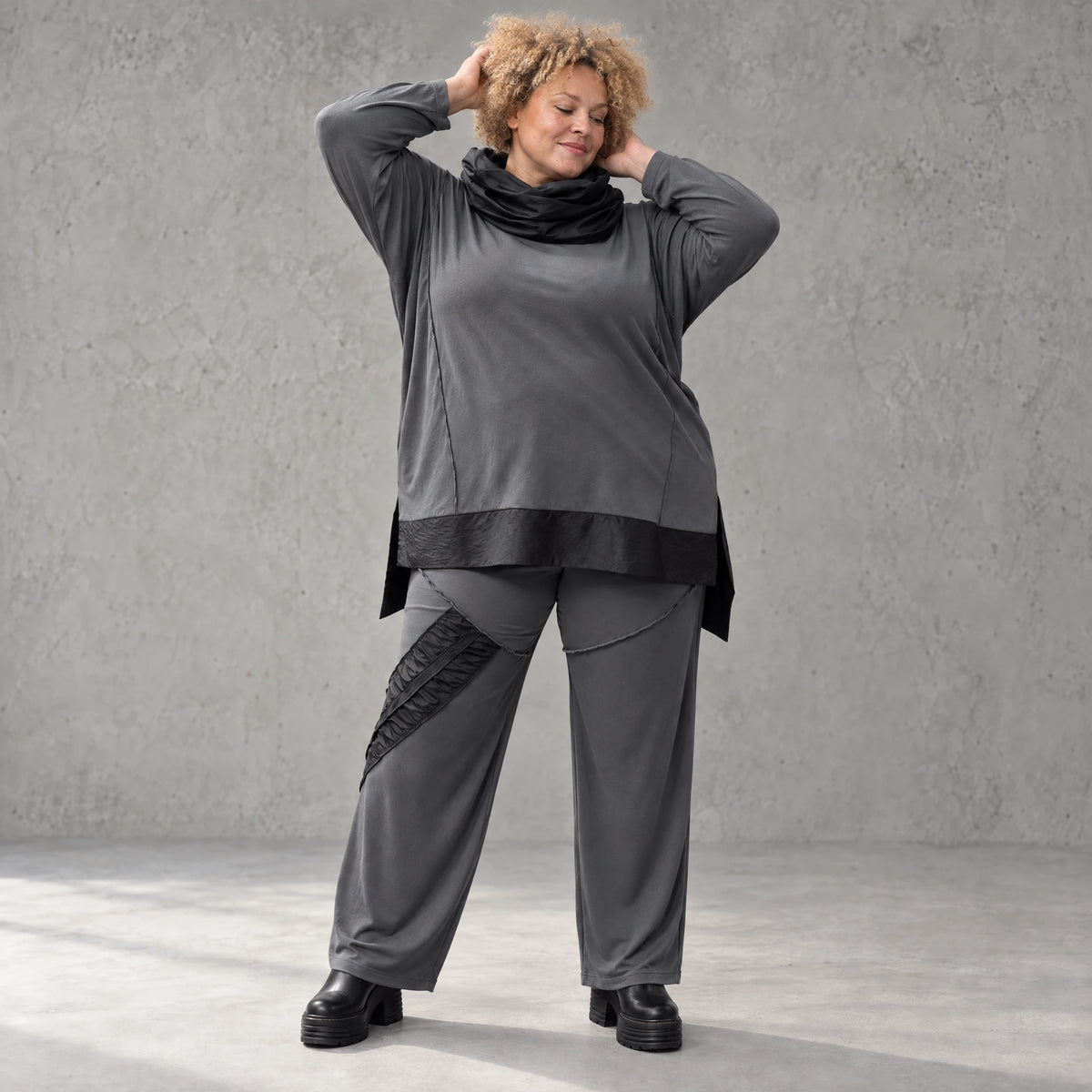 Jerseyhose mit elastischem Bund aus weichem Stretchstoff im geraden Komfortschnitt