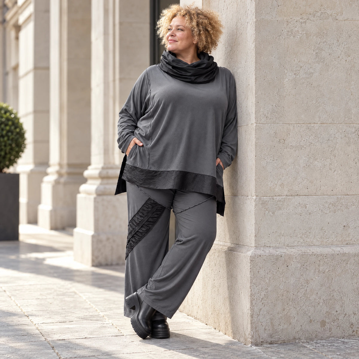 Jerseyhose mit elastischem Bund aus weichem Stretchstoff im geraden Komfortschnitt