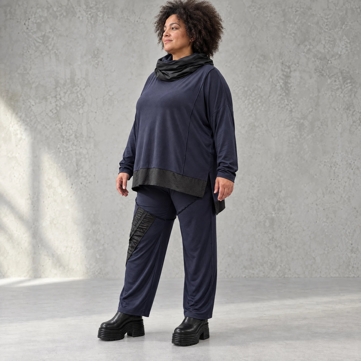 Jerseyhose mit Stretch und geradem Bein bequemer Bund weich fließend für kalte Tage