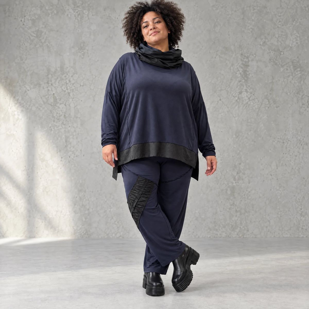 Jerseyhose mit Stretch und geradem Bein bequemer Bund weich fließend für kalte Tage