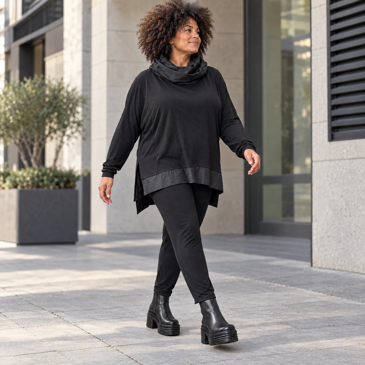 Bequeme Jerseyleggings aus Viskose mit Elasthan im Karottenschnitt mit Elastikbund