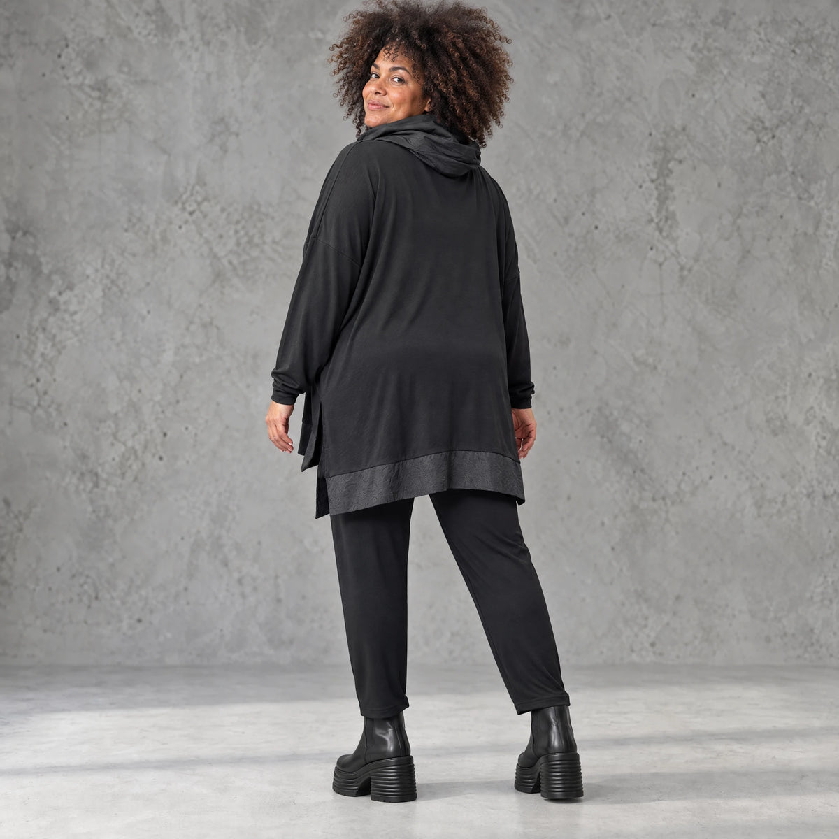 Bequeme Jerseyleggings aus Viskose mit Elasthan im Karottenschnitt mit Elastikbund