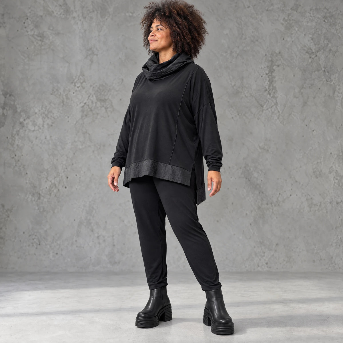 Bequeme Jerseyleggings aus Viskose mit Elasthan im Karottenschnitt mit Elastikbund