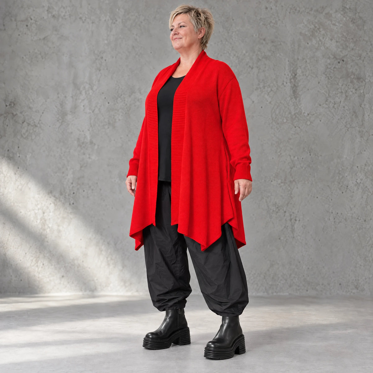 Cardigan aus reiner Baumwolle in A-Linie mit Stehkragen und Seitennahttaschen