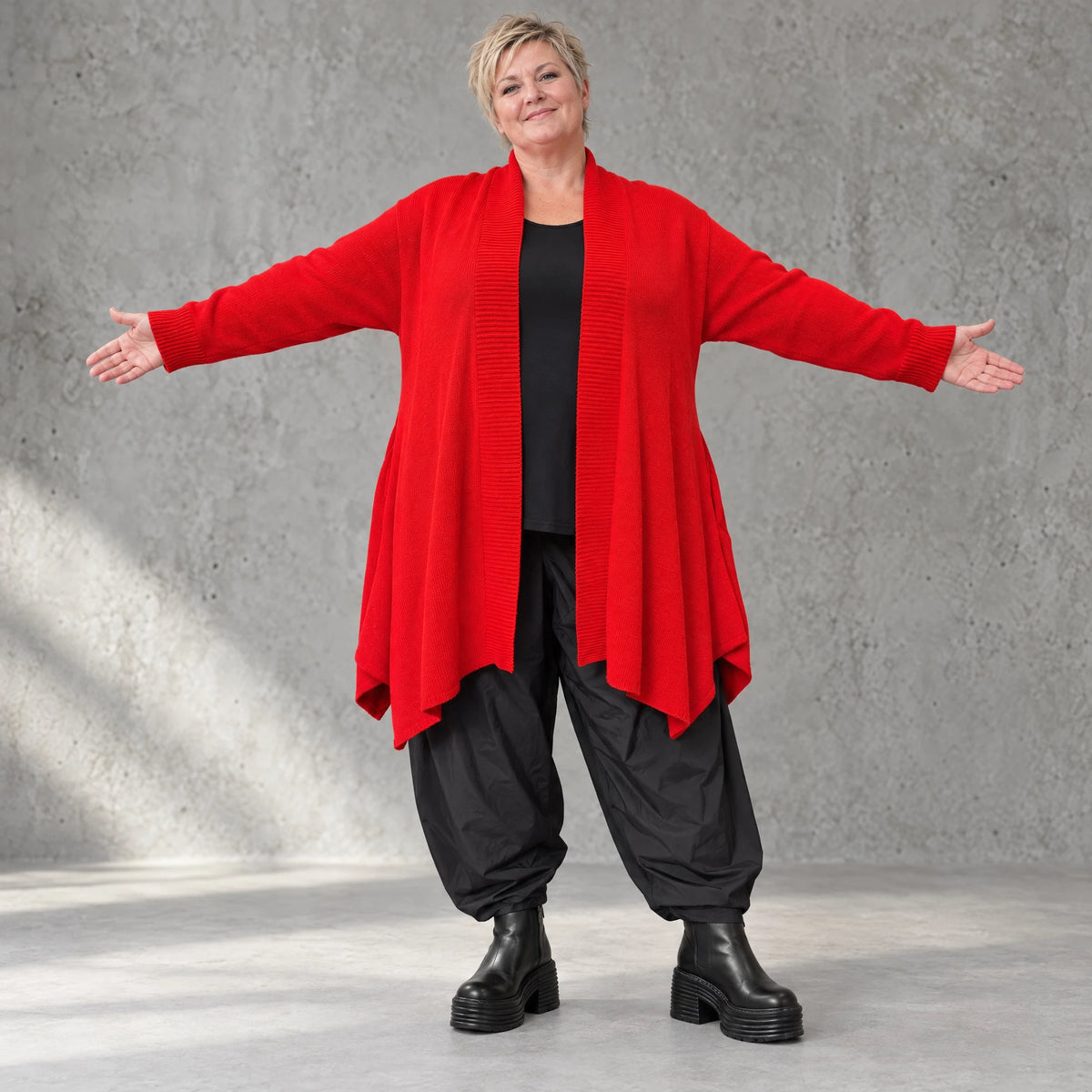 Cardigan aus reiner Baumwolle in A-Linie mit Stehkragen und Seitennahttaschen